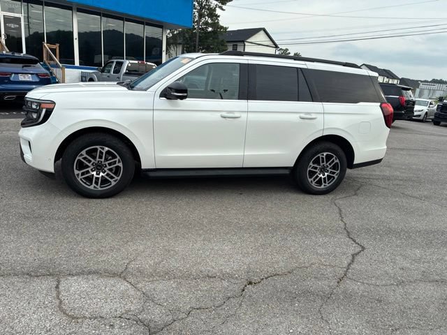 Certified 2025 Ford Expedition Active AWD/4WD image 15