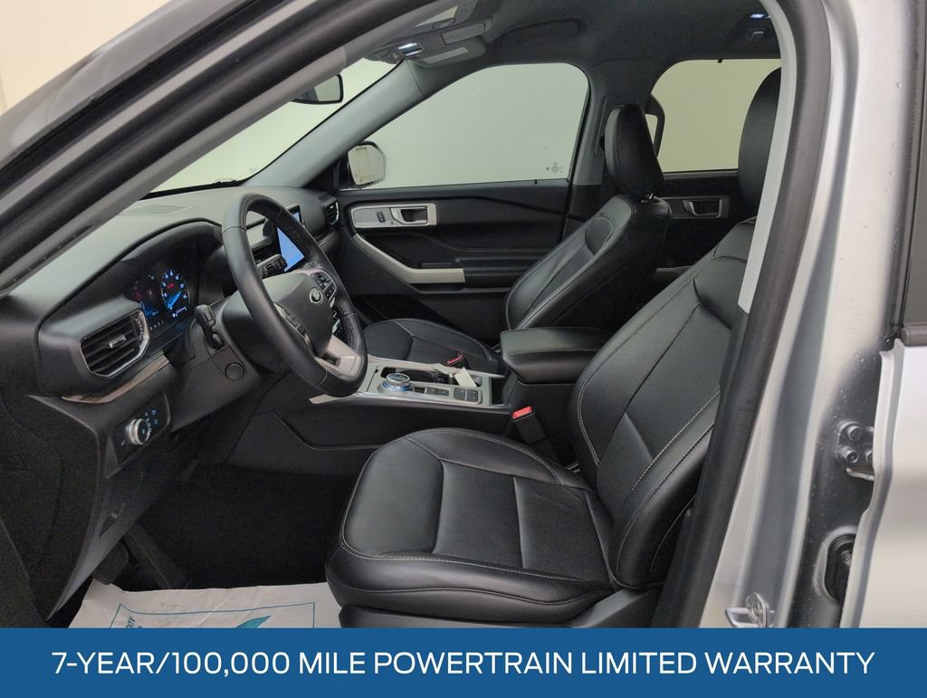 Certified 2022 Ford Explorer Limited w/ Equipment Group 301A RWD image 4
