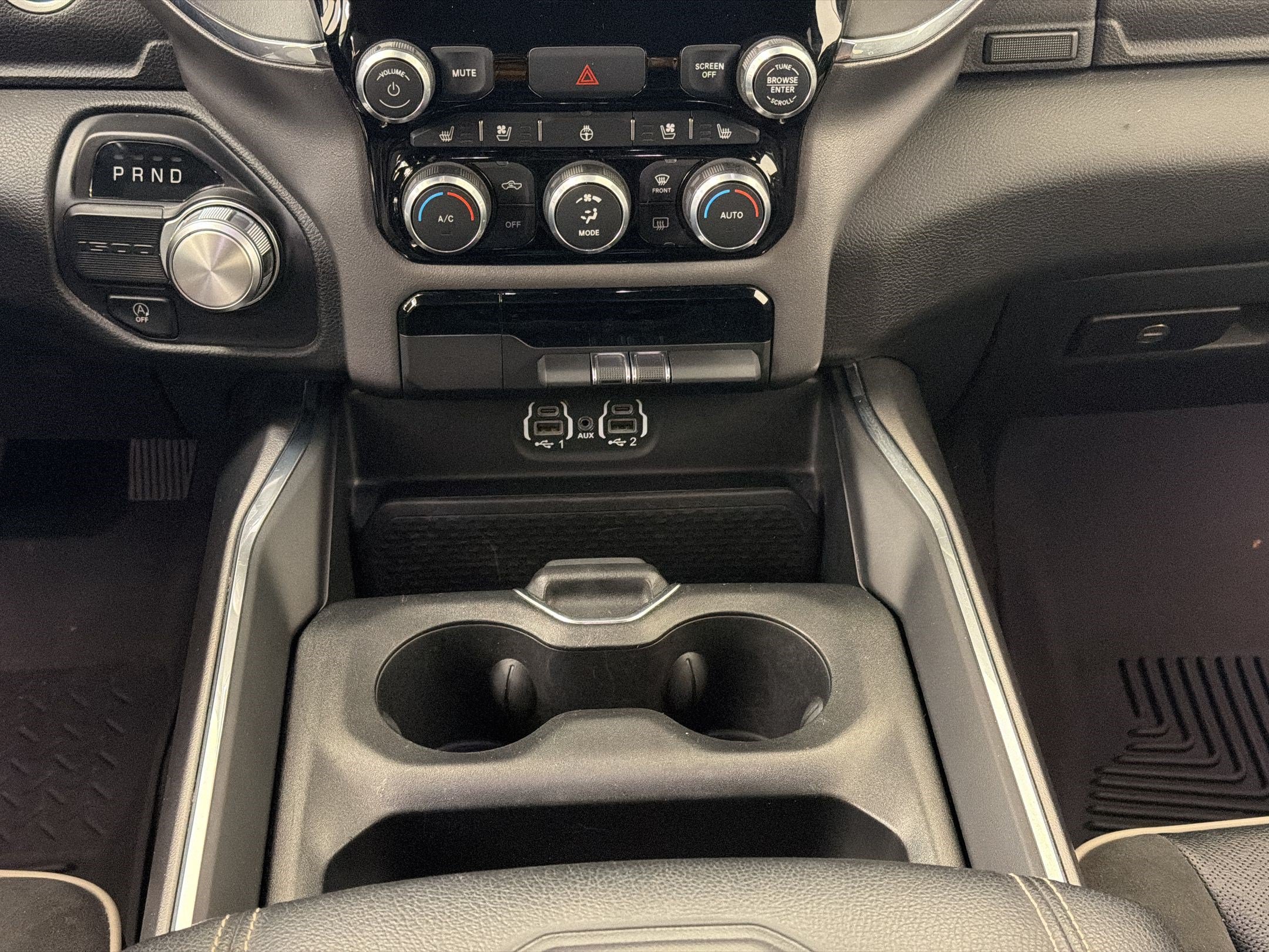 Used 2024 RAM 1500 Laramie RWD image 19