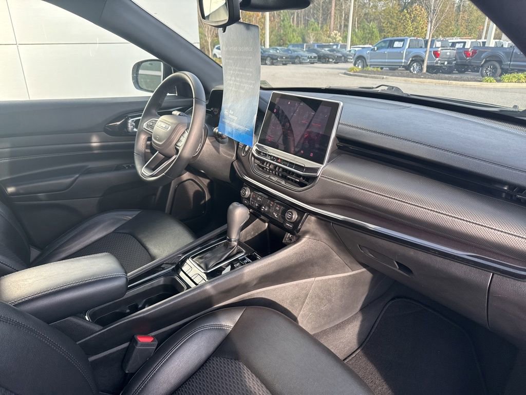 Used 2022 Jeep Compass Altitude image 29