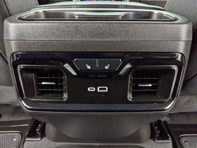 Used 2024 GMC Sierra 1500 AT4 w/ Technology Package image 15