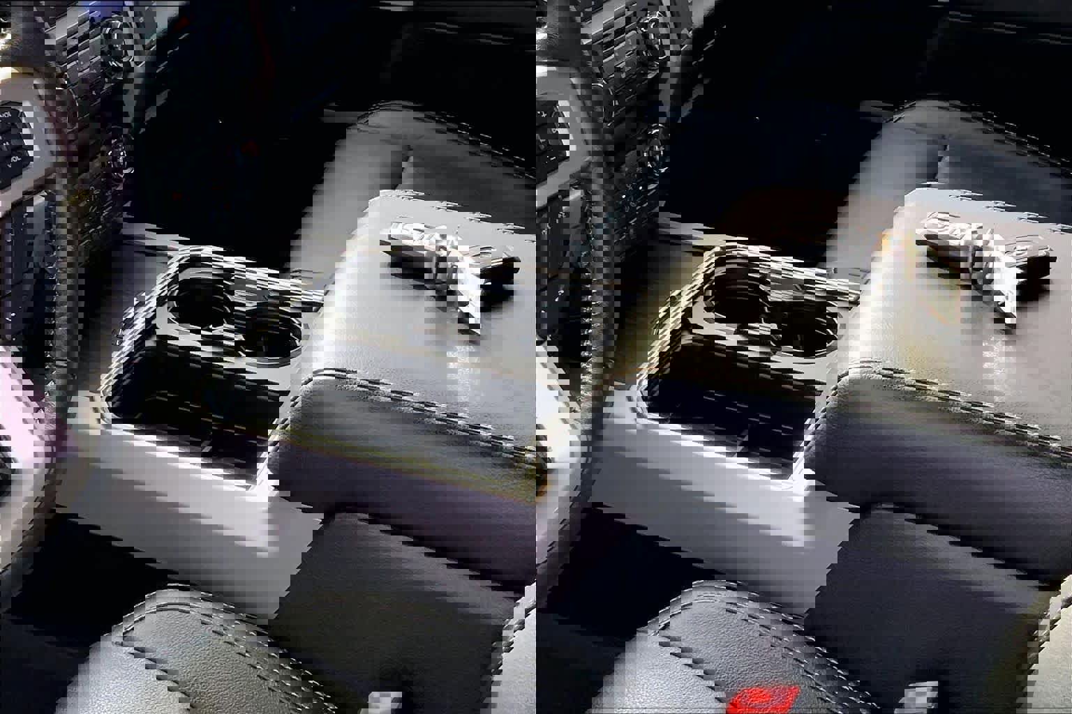 Certified 2020 Ford F350 Lariat w/ Lariat Ultimate Package image 15