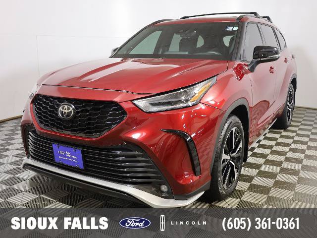 Used 2022 Toyota Highlander XSE