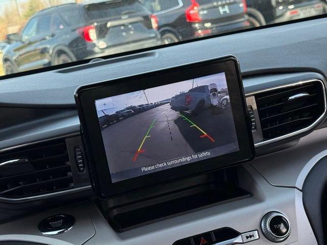 Certified 2023 Ford Explorer XLT w/ Equipment Group 202A image 5