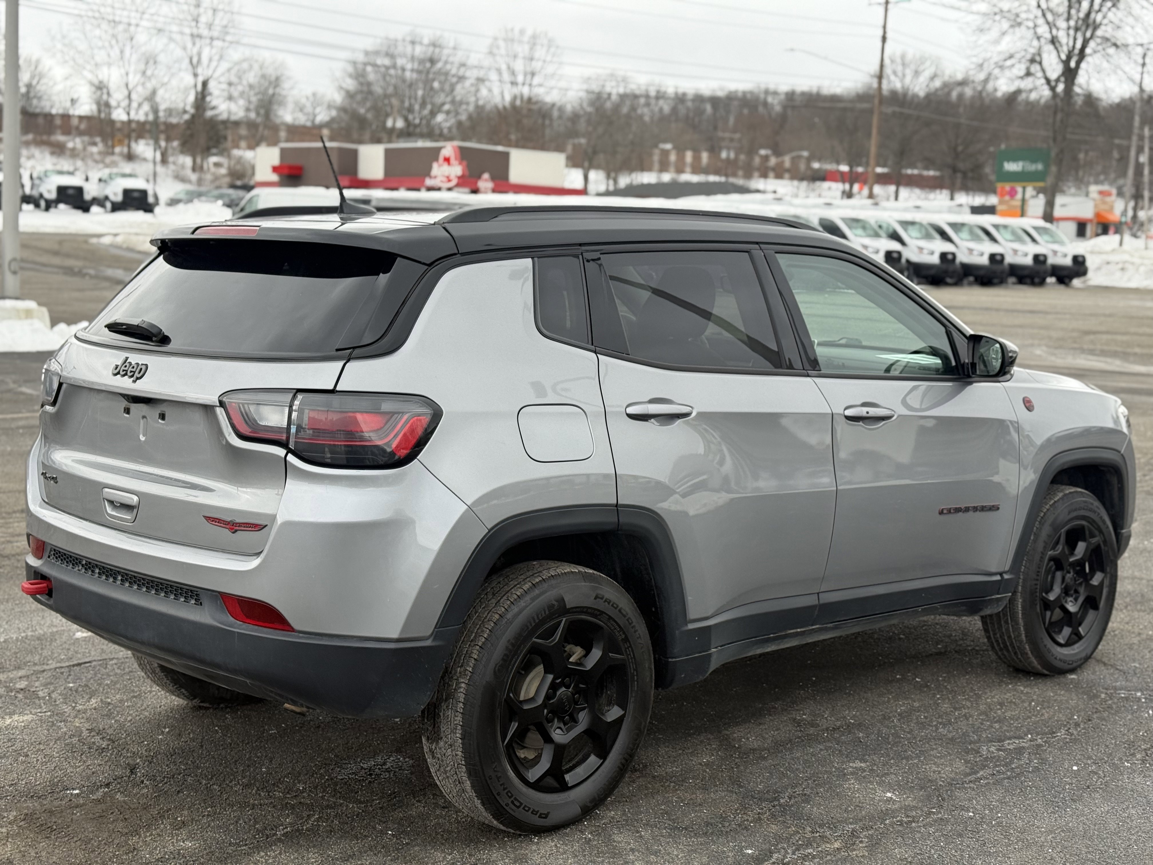 Used 2022 Jeep Compass Trailhawk w/ Trailhawk Elite Group image 2