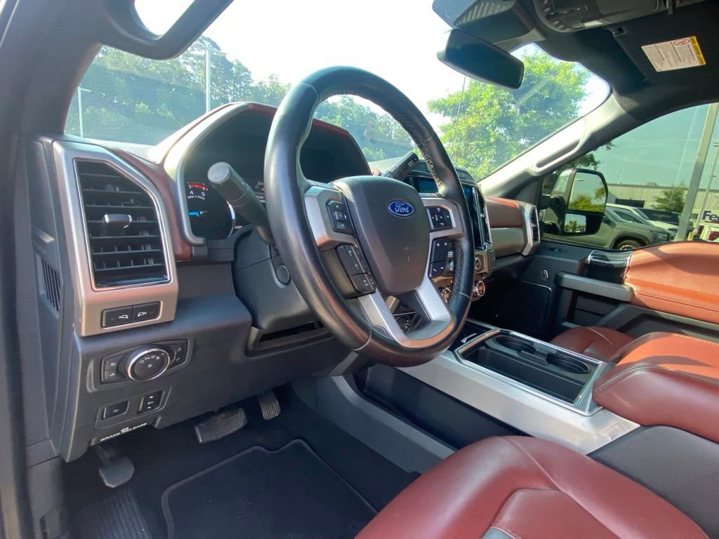 Certified 2022 Ford F250 Platinum w/ FX4 Off-Road Package AWD/4WD image 9