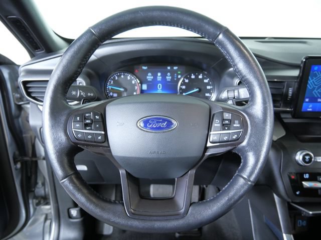 Certified 2020 Ford Explorer XLT w/ Equipment Group 202A AWD/4WD image 26