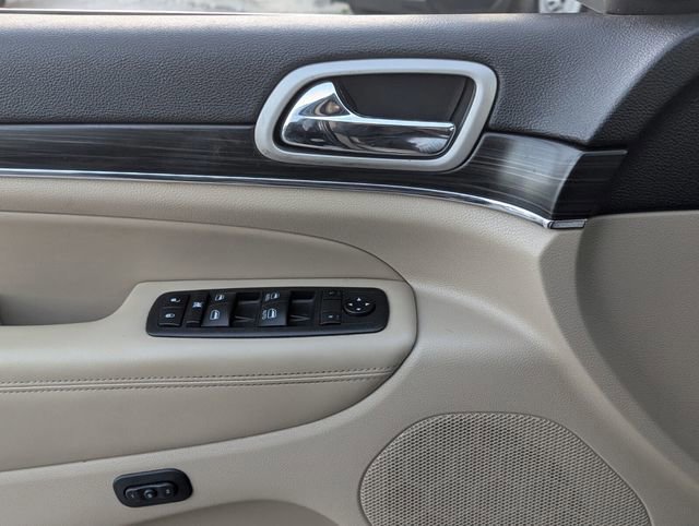 Used 2020 Jeep Grand Cherokee Limited w/ Luxury Group II image 26