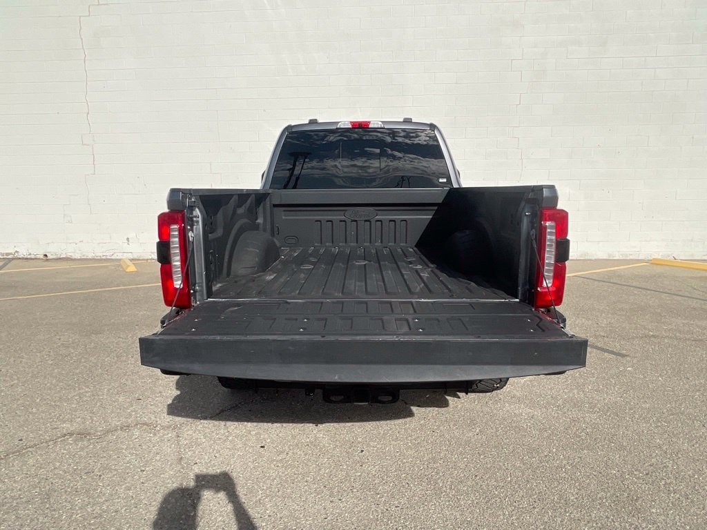 Certified 2025 Ford F250 XL w/ STX Appearance Package AWD/4WD image 6
