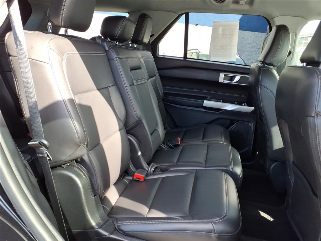 Certified 2022 Ford Explorer XLT w/ Equipment Group 202A image 13