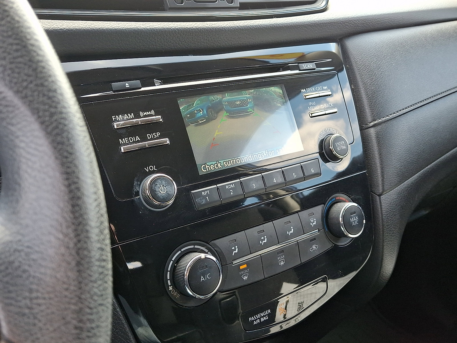 Used 2017 Nissan Rogue S image 24