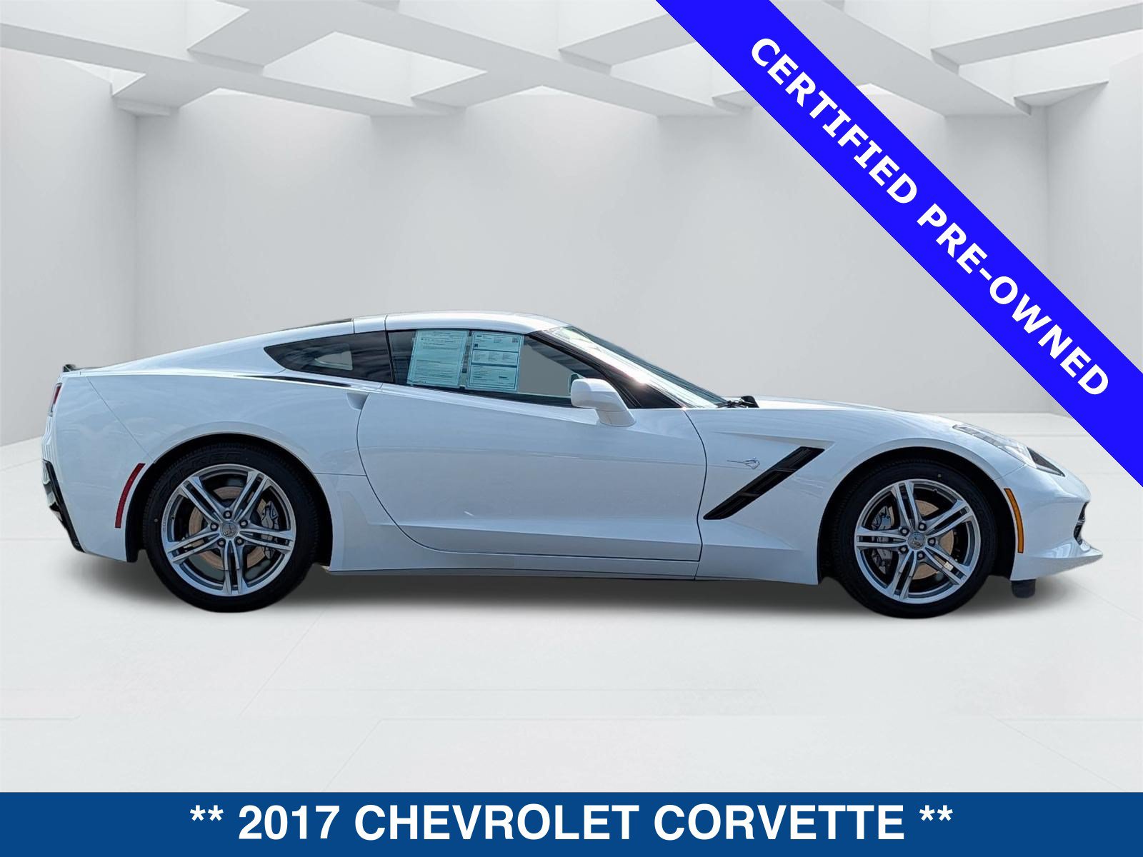 Used 2017 Chevrolet Corvette Stingray Coupe w/ 1LT RWD image 4
