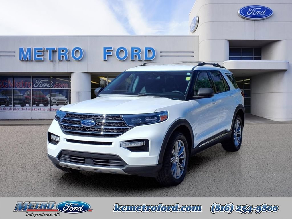 Certified 2022 Ford Explorer XLT w/ Equipment Group 202A AWD/4WD image 7