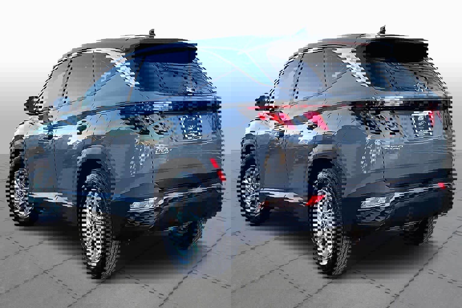 Used 2024 Hyundai Tucson SE image 4