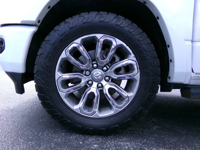 Used 2022 RAM 1500 Laramie w/ Sport Appearance Package AWD/4WD image 23