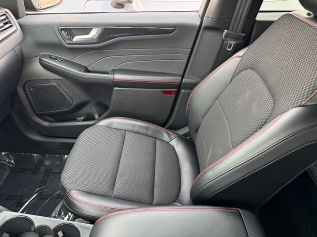 Certified 2024 Ford Escape ST-Line w/ Tech Pack #1 AWD/4WD image 21