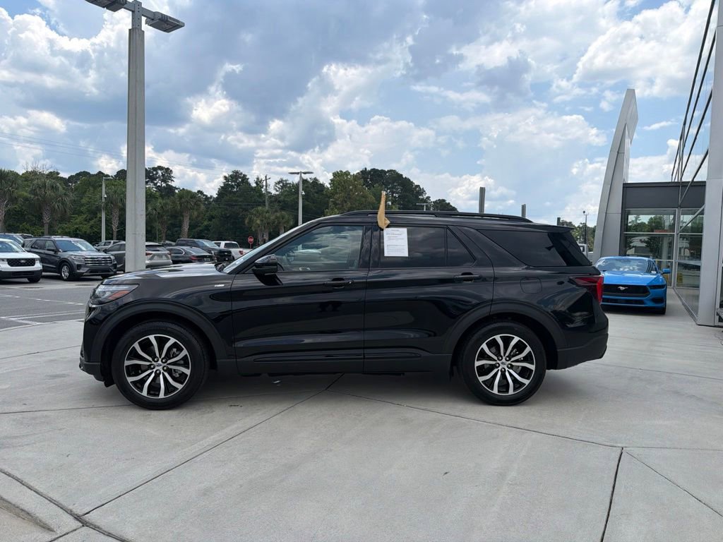 Certified 2026 Ford Explorer ST-Line RWD image 5