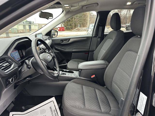 Certified 2023 Ford Escape Active AWD/4WD image 9