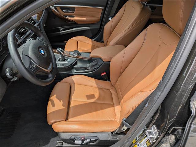 Used 2017 BMW 330i xDrive Sedan AWD/4WD image 21