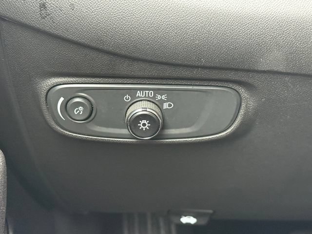 Used 2024 Chevrolet Equinox LT w/ LPO, Floor Liner Package FWD image 21
