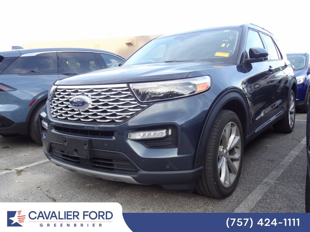 Certified 2023 Ford Explorer Platinum w/ Technology Package AWD/4WD image 3