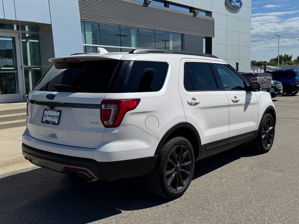 Certified 2017 Ford Explorer XLT w/ Equipment Group 202A AWD/4WD image 36