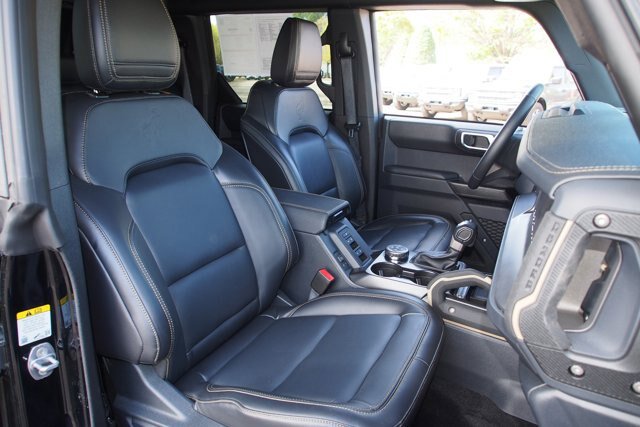 Certified 2025 Ford Bronco Badlands AWD/4WD image 11