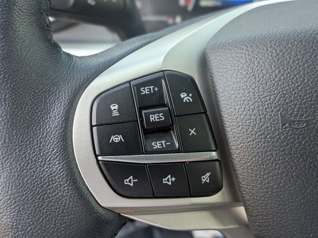 Certified 2022 Ford Explorer XLT w/ Equipment Group 202A image 17