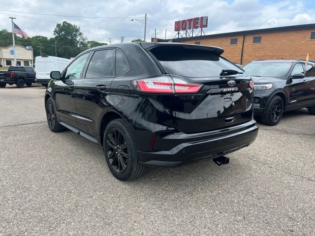 Certified 2023 Ford Edge ST-Line AWD/4WD image 6