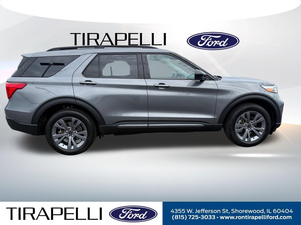 Certified 2023 Ford Explorer XLT w/ Equipment Group 202A AWD/4WD image 4