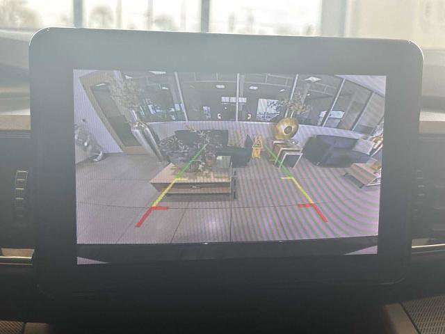 Certified 2023 Ford Explorer XLT w/ Equipment Group 202A AWD/4WD image 19