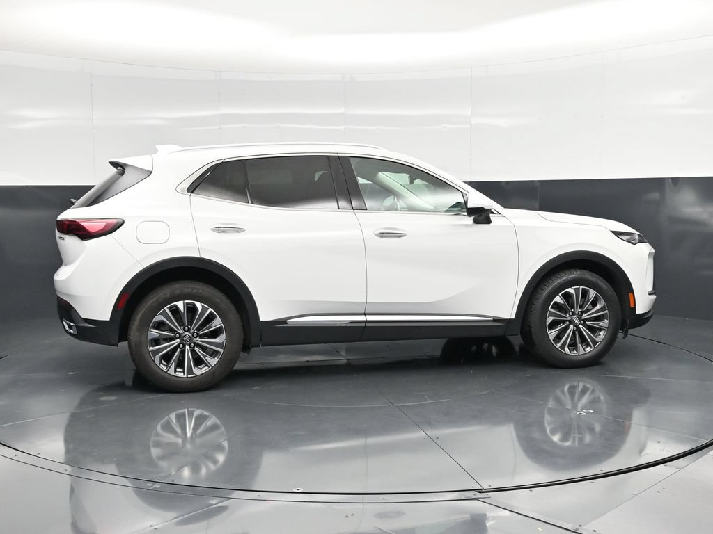 Used 2024 Buick Envision Preferred AWD/4WD image 3