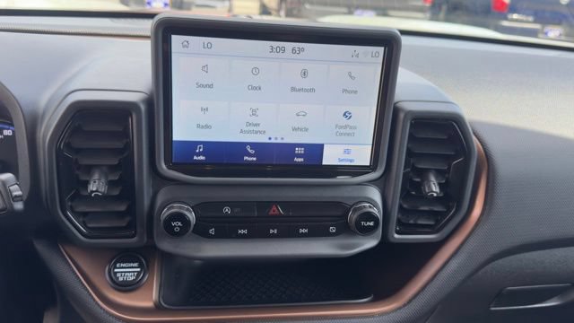 Certified 2022 Ford Bronco Sport Outer Banks w/ Tech Package AWD/4WD image 10