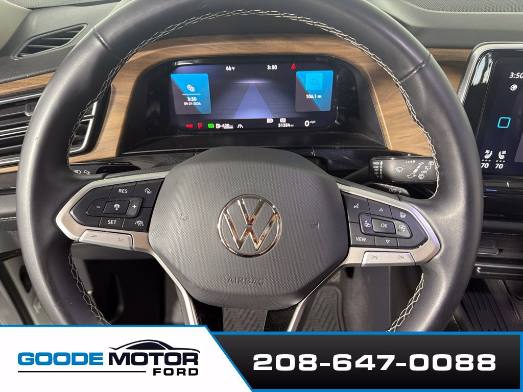 Used 2025 Volkswagen Atlas SE AWD/4WD image 14