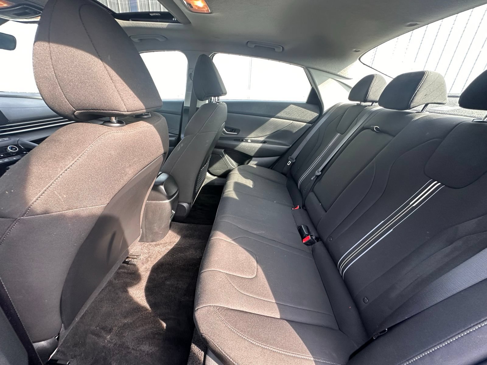 Used 2025 Hyundai Elantra SEL FWD image 17