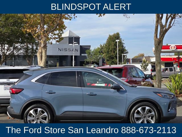 Certified 2023 Ford Escape Platinum image 2