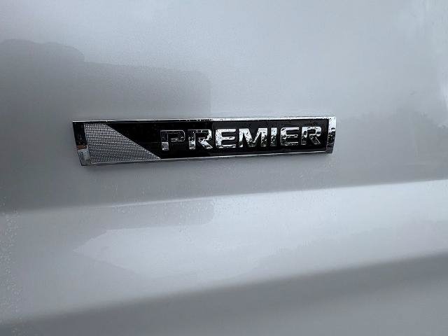 Used 2017 Chevrolet Suburban Premier AWD/4WD image 9