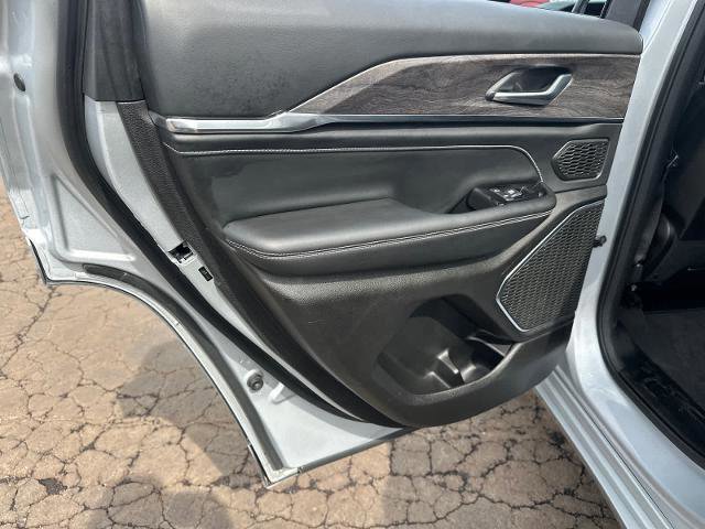 Used 2022 Jeep Grand Cherokee Overland image 31