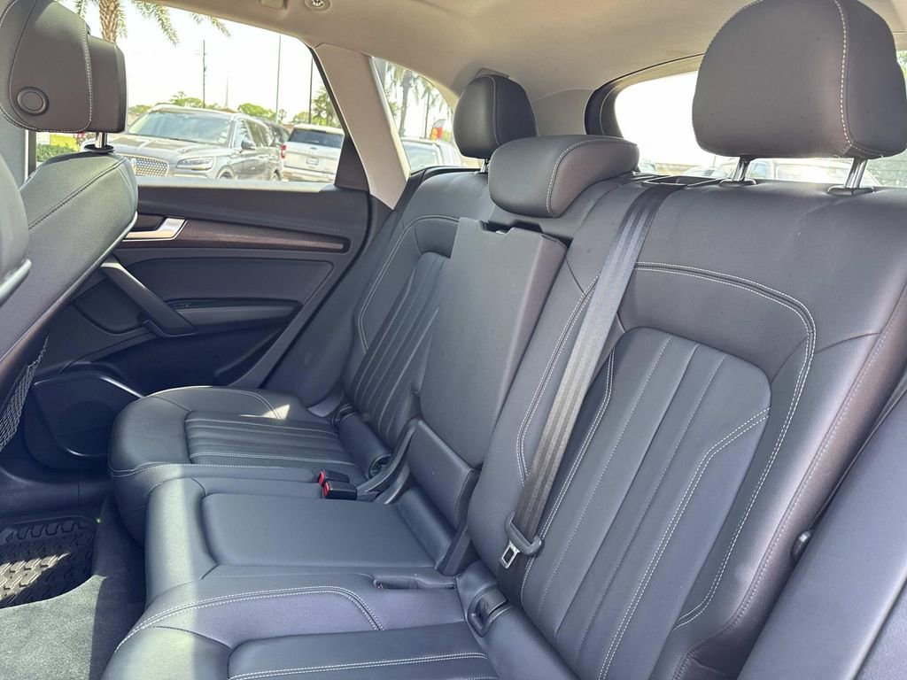 Used 2024 Audi Q5 2.0T Premium image 17