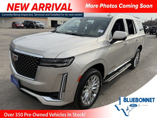Used 2024 Cadillac Escalade Premium Luxury image 1