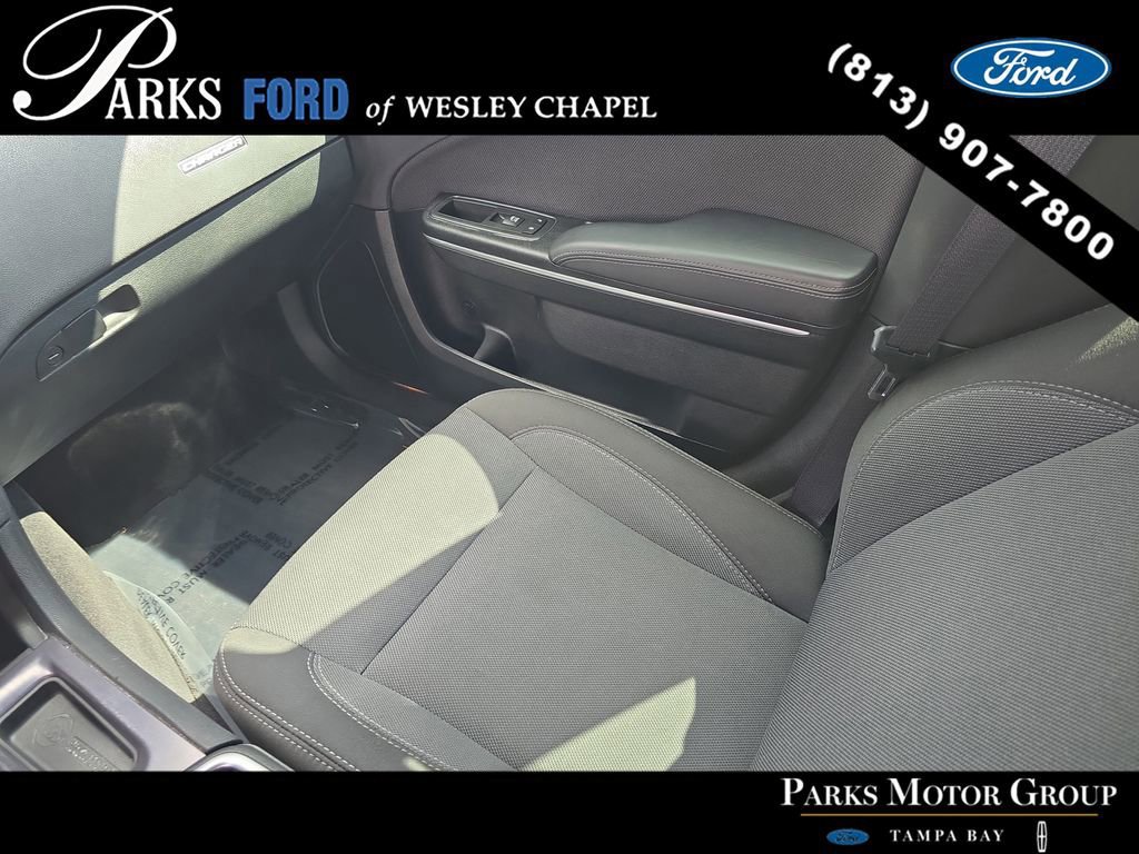 Used 2017 Dodge Charger SE w/ Popular Equipment Group image 13
