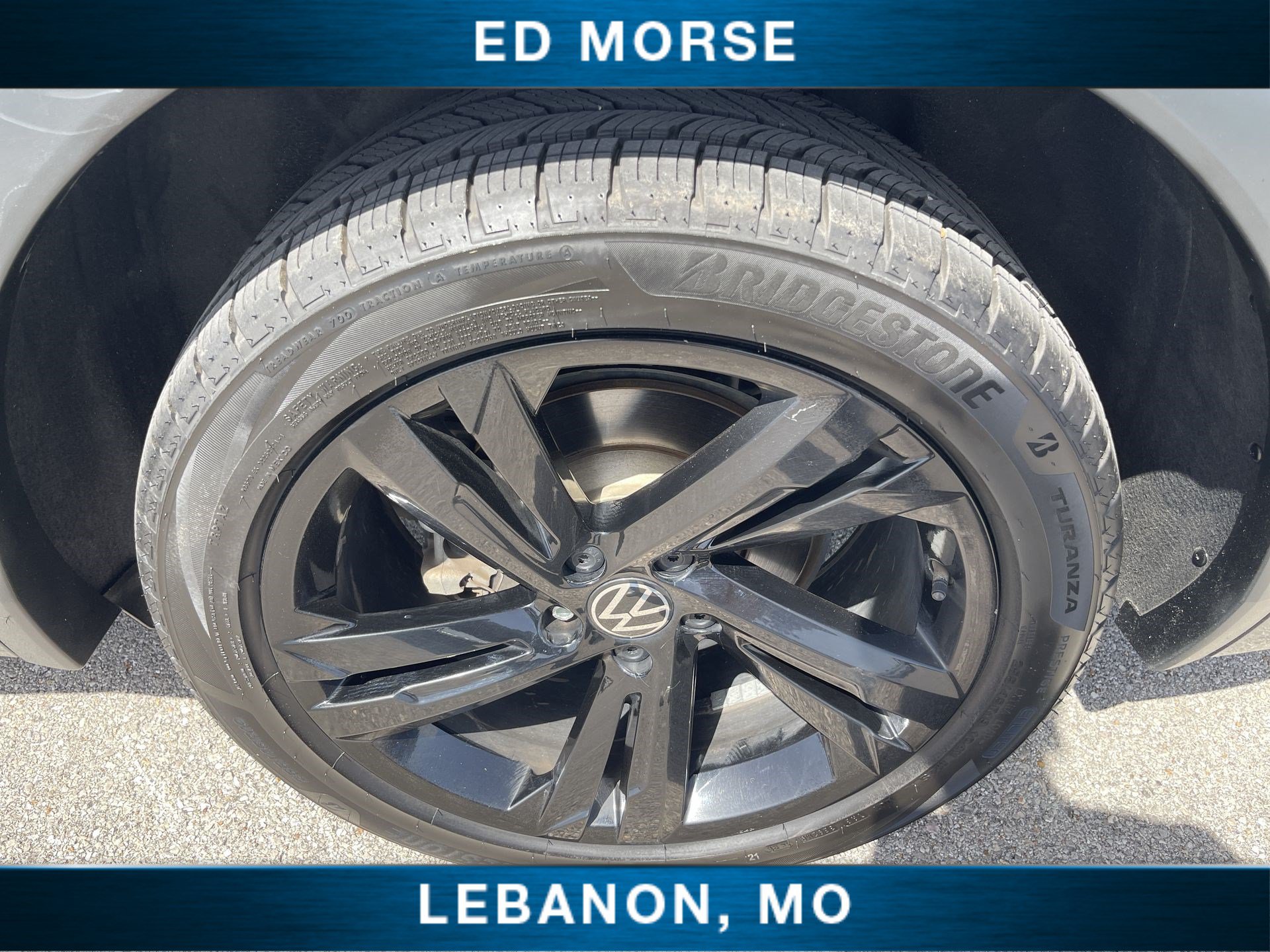 Used 2024 Volkswagen Tiguan SE R-Line AWD/4WD image 31
