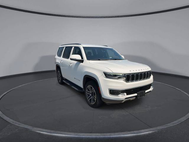 Used 2022 Jeep Wagoneer Series III w/ Rear Seat Video Group 1 AWD/4WD image 2