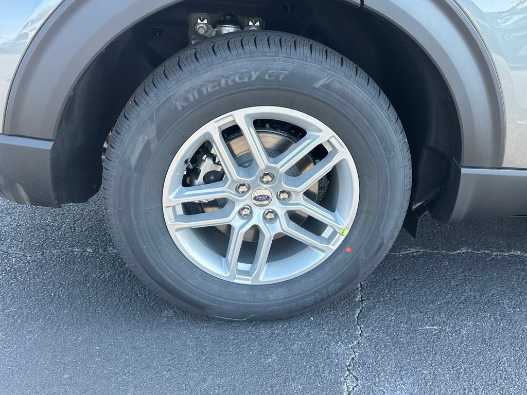Certified 2026 Ford Explorer Active RWD image 16