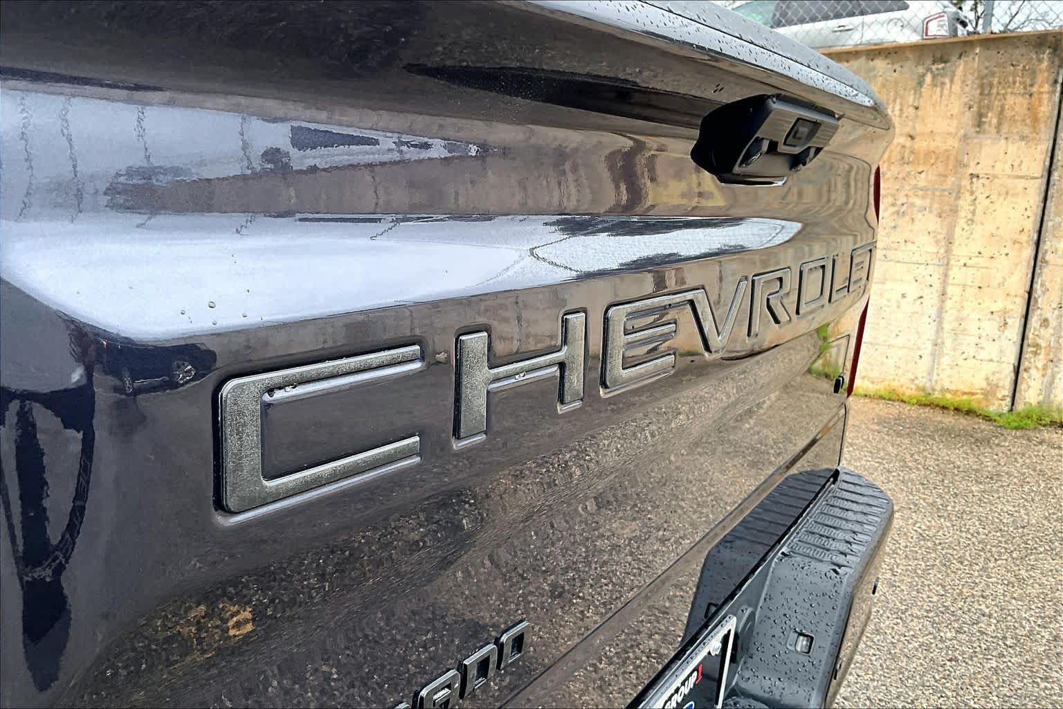 Used 2024 Chevrolet Silverado 1500 LT Trail Boss w/ LT Trail Boss Premium Package AWD/4WD image 31
