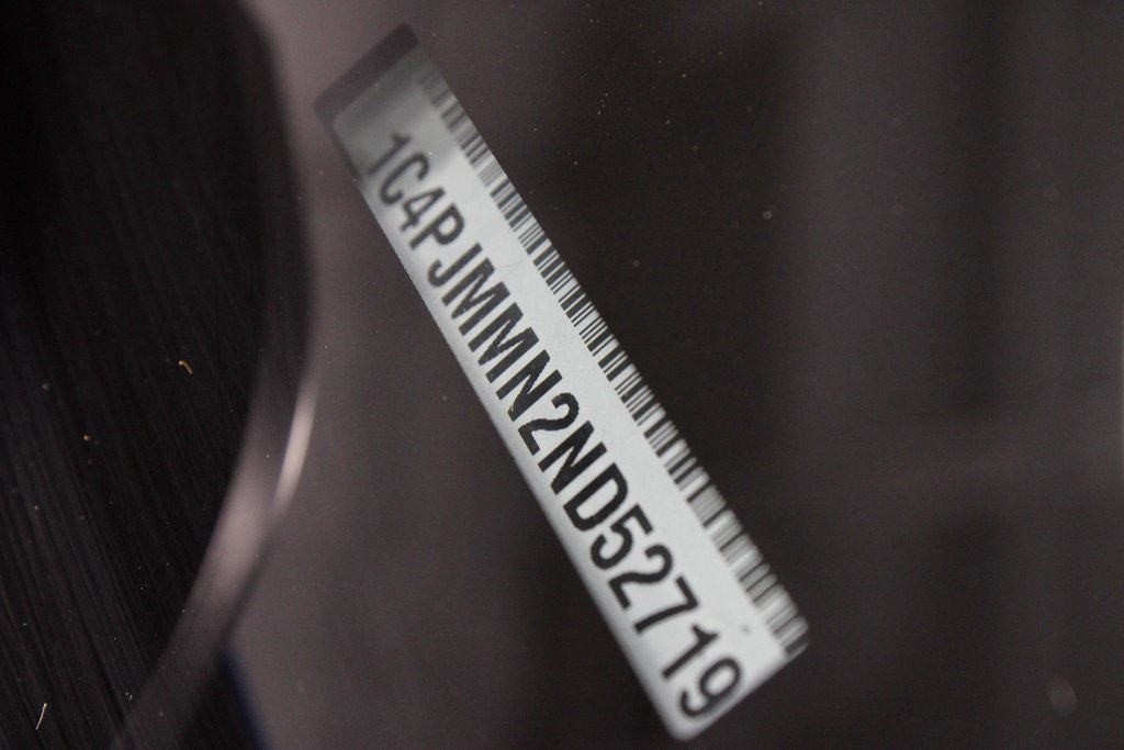 Used 2022 Jeep Cherokee Latitude Lux w/ Mopar Interior Package image 33