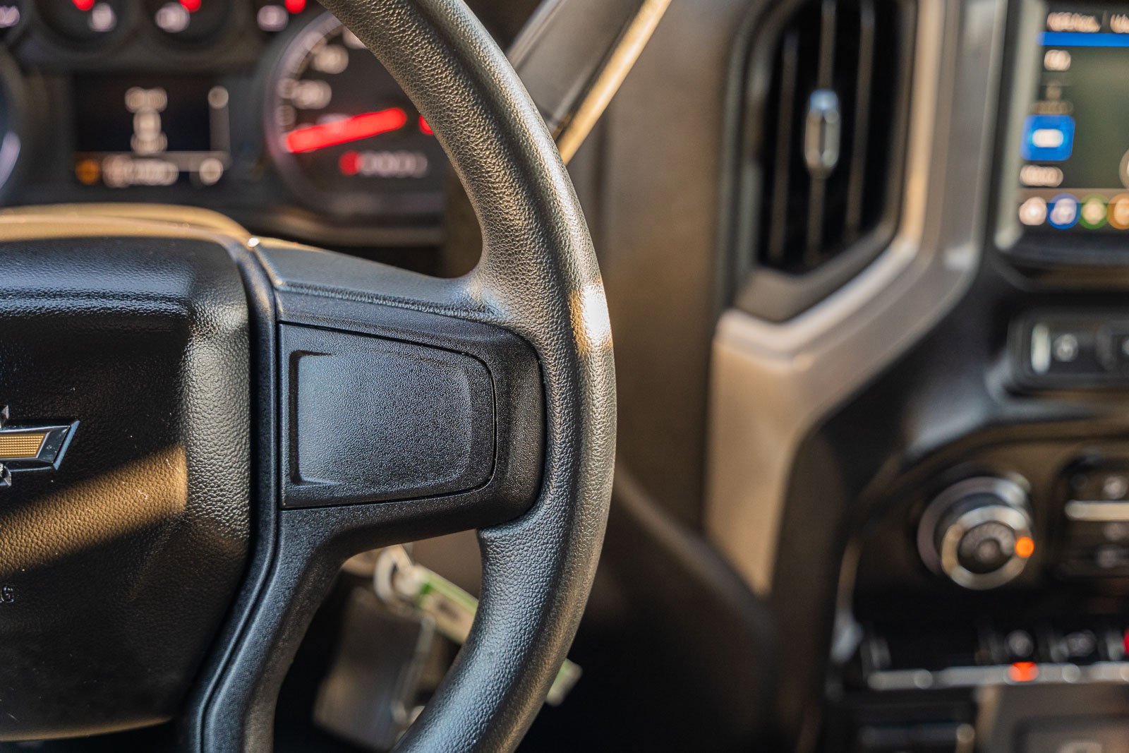 Used 2020 Chevrolet Silverado 1500 Custom w/ Custom Value Package image 31