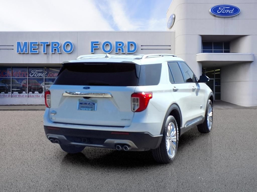 Certified 2023 Ford Explorer King Ranch w/ Technology Package AWD/4WD image 3