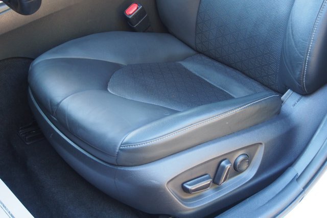 Used 2022 Toyota Camry XSE FWD image 19