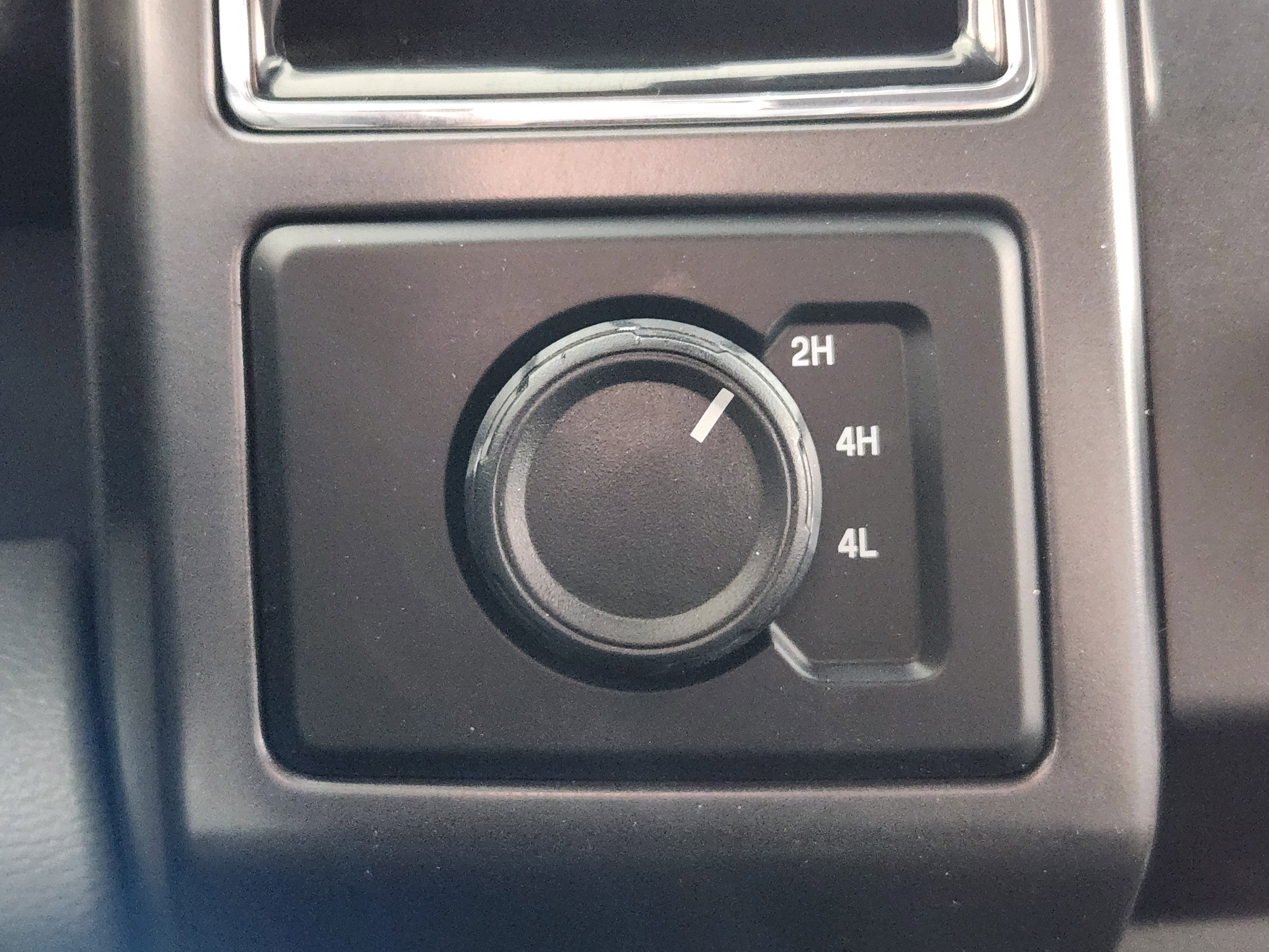 Certified 2018 Ford F150 XLT w/ Equipment Group 301A Mid image 26